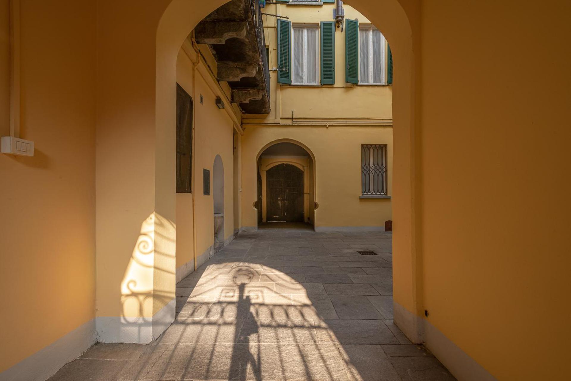 Appartamento Tivano In Centro Storico Комо Экстерьер фото